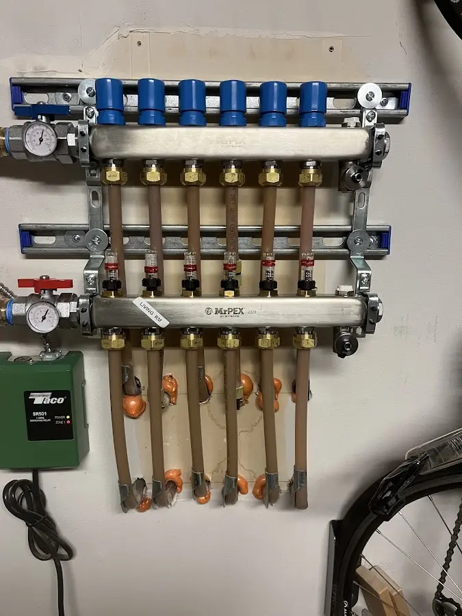 Plumber performing Leak Detection at a residential property in Alameda